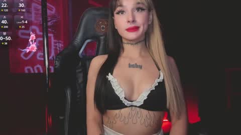 Snapshot of ashmila chatting on January 2025 07:36:01 AM Mila online show from January 2025 07:36:01 AM