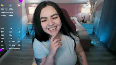 Snapshot of ashton_heidi chatting on May 2026 11:55:02 PM Your girlfriend online show from May 2026 11:55:02 PM