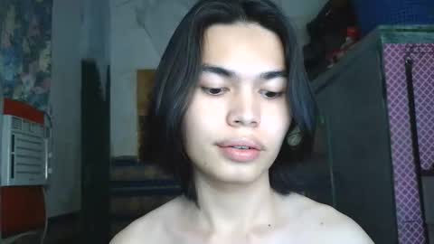 asian_babyboi online show from May 2026 12:11:02 PM