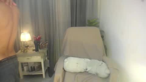 asian_handsomexx online show from December 2025 11:26:02 AM