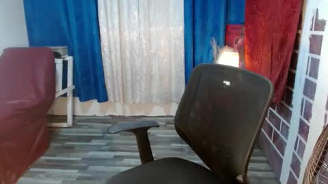 Lovely online show from January 2025 06:10:01 AM