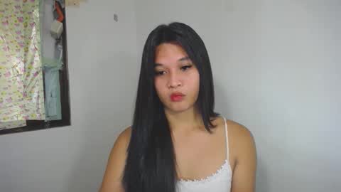 Snapshot of asian_yannie chatting on November 2025 09:09:01 AM Yan online show from November 2025 09:09:01 AM