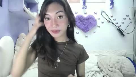 Snapshot of asianbarbie05 chatting on June 2026 07:25:01 PM SOFIA online show from June 2026 07:25:01 PM