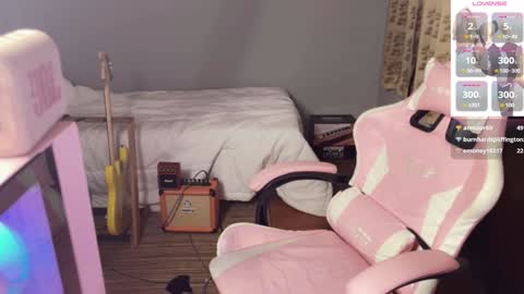 Emi online show from January 2025 04:21:02 PM