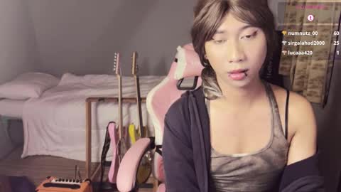 Emi online show from March 2025 05:11:02 PM