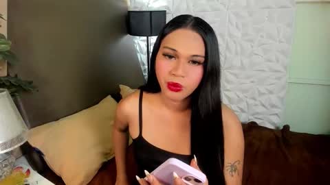 Snapshot of asianhugecockjulia1 chatting on November 2025 09:11:02 AM JULIA online show from November 2025 09:11:02 AM