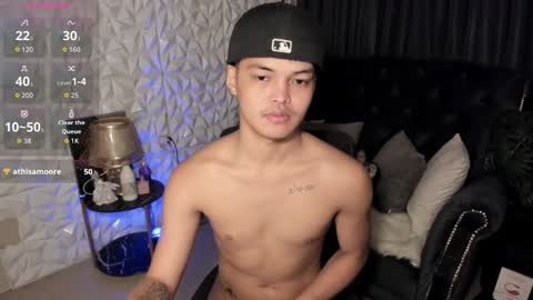 Snapshot of asianhugescott chatting on December 2025 09:56:02 PM VICTORIA SCOTT online show from December 2025 09:56:02 PM