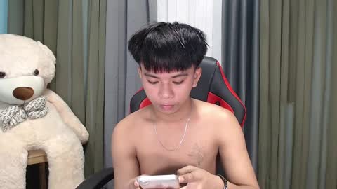 Snapshot of asianhunk_zam chatting on January 2025 09:36:02 PM Zam online show from January 2025 09:36:02 PM