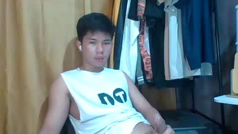 Snapshot of asianjay_hunks chatting on February 2026 09:52:01 AM asianjay_hunks online show from February 2026 09:52:01 AM