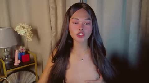 Snapshot of asiankianna chatting on November 2025 05:32:02 AM Kianna online show from November 2025 05:32:02 AM