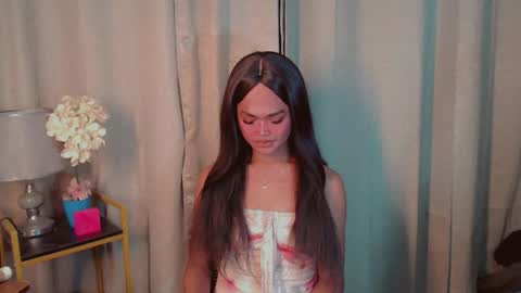 Snapshot of asiankianna chatting on December 2025 09:51:01 AM Kianna online show from December 2025 09:51:01 AM