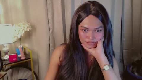 Snapshot of asiankianna chatting on December 2025 05:19:02 PM Kianna online show from December 2025 05:19:02 PM