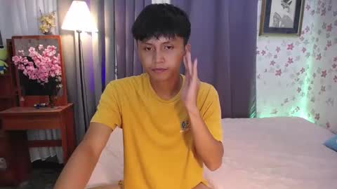 Snapshot of asiansmokeyxx chatting on January 2025 11:55:01 AM prince online show from January 2025 11:55:01 AM