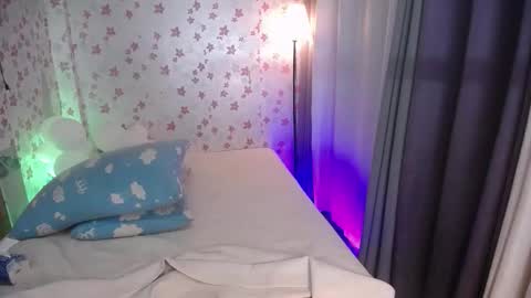 Snapshot of asiansmokeyxx chatting on October 2025 04:39:02 PM prince online show from October 2025 04:39:02 PM