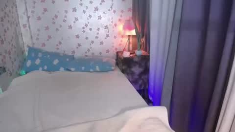 Snapshot of asiansmokeyxx chatting on December 2025 12:20:01 PM prince online show from December 2025 12:20:01 PM