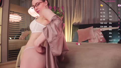 Snapshot of askaudrey chatting on January 2025 05:12:02 PM Audrey online show from January 2025 05:12:02 PM