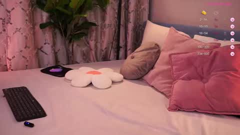 Snapshot of askaudrey chatting on October 2025 03:07:01 PM Audrey online show from October 2025 03:07:01 PM