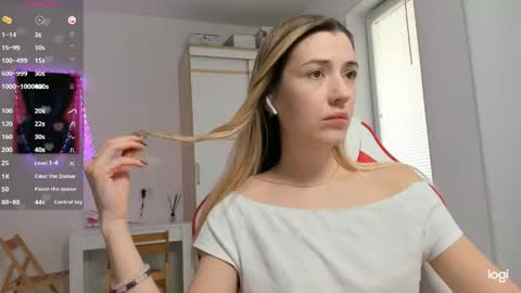 Caroline online show from May 2026 11:26:02 AM