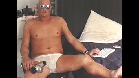 askil8802 online show from February 2026 01:35:02 AM