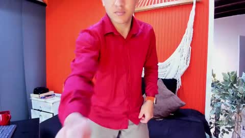 Snapshot of aslyhernandez chatting on April 2026 09:56:02 AM ASLY online show from April 2026 09:56:02 AM
