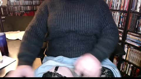 Snapshot of aspen_vale chatting on December 2024 06:56:02 AM Aspen Vale online show from December 2024 06:56:02 AM