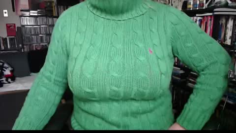 Snapshot of aspen_vale chatting on February 2025 03:59:01 PM Aspen Vale online show from February 2025 03:59:01 PM