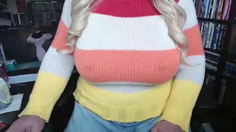 Snapshot of aspen_vale chatting on October 2025 09:04:01 PM Aspen Vale online show from October 2025 09:04:01 PM