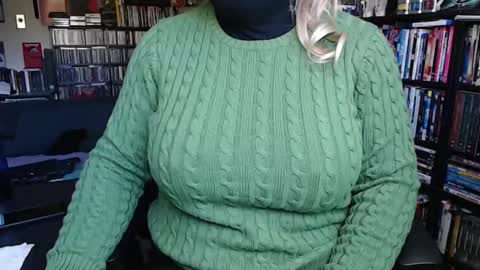 Snapshot of aspen_vale chatting on October 2025 04:51:02 PM Aspen Vale online show from October 2025 04:51:02 PM