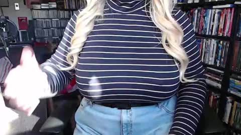 Snapshot of aspen_vale chatting on November 2025 07:16:01 PM Aspen Vale online show from November 2025 07:16:01 PM