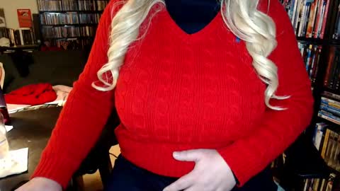 Snapshot of aspen_vale chatting on November 2025 10:10:02 PM Aspen Vale online show from November 2025 10:10:02 PM