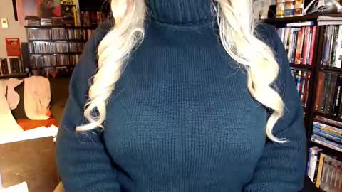 Snapshot of aspen_vale chatting on November 2025 04:03:02 AM Aspen Vale online show from November 2025 04:03:02 AM