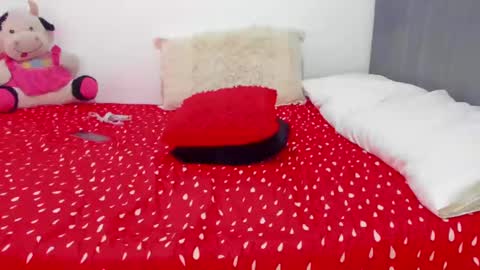 instagramsoofiaa giraldo online show from December 2024 11:01:02 PM