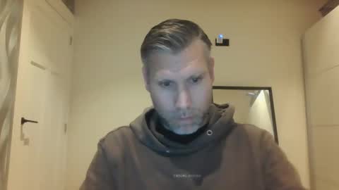 Snapshot of assmani28 chatting on December 2024 11:56:02 PM Assmani28 online show from December 2024 11:56:02 PM