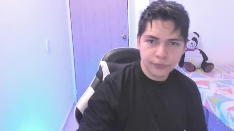 Snapshot of asta_kuro chatting on March 2026 11:20:01 PM Asta Kuno online show from March 2026 11:20:01 PM