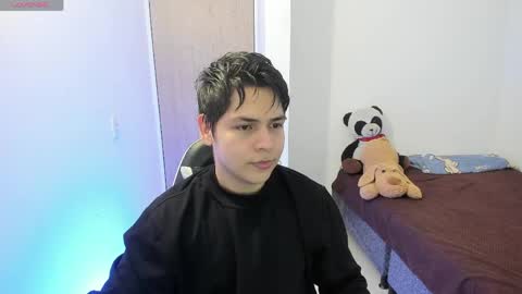 Snapshot of asta_kuro chatting on April 2026 11:57:02 PM Asta Kuno online show from April 2026 11:57:02 PM
