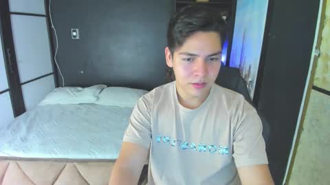 astablack_ online show from September 2025 04:01:02 AM