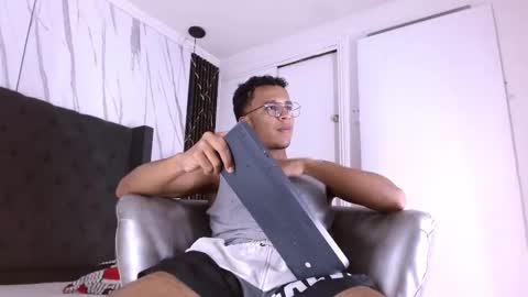 Aston  online show from November 2025 02:00:02 AM