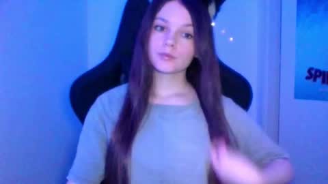 astradream_ online show from February 2026 09:22:02 PM