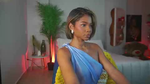 Astrea online show from September 2025 09:51:01 PM