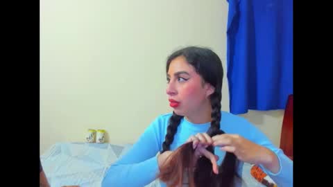 Mag and Molly online show from November 2025 03:17:01 AM