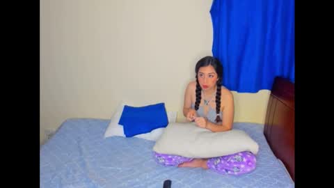 Mag and Molly online show from November 2025 03:16:01 AM