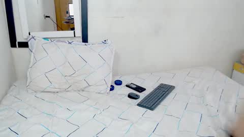 Snapshot of astrid__v chatting on January 2025 03:34:02 PM Astrid online show from January 2025 03:34:02 PM