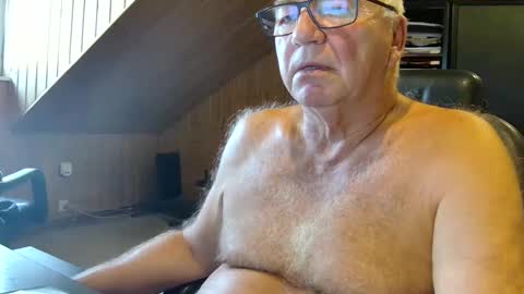 asusandy online show from September 2025 04:50:01 PM