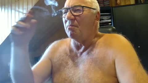 asusandy online show from September 2025 12:07:01 PM