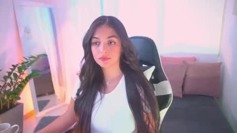 Snapshot of atena676 chatting on December 2025 09:01:02 PM atena676 online show from December 2025 09:01:02 PM