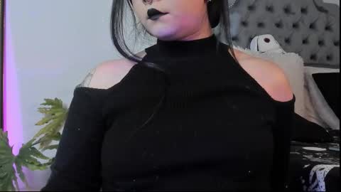 Snapshot of atena_hill chatting on January 2026 07:18:01 PM Athena online show from January 2026 07:18:01 PM