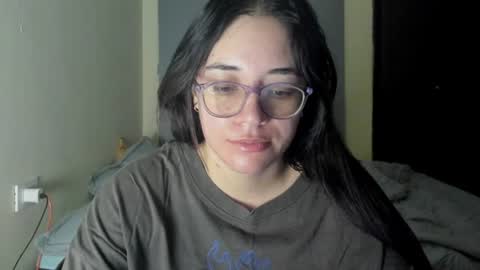 Snapshot of atenas__05 chatting on June 2026 09:28:02 AM atenas online show from June 2026 09:28:02 AM