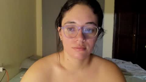 Snapshot of atenas__05 chatting on June 2026 09:25:01 AM atenas online show from June 2026 09:25:01 AM