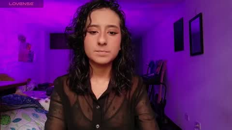 Snapshot of atenea_dragon__ chatting on November 2025 09:17:01 PM Atenea online show from November 2025 09:17:01 PM