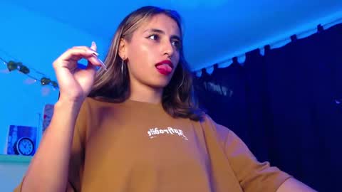 Snapshot of ateneasairce chatting on December 2024 07:54:01 PM Atenea online show from December 2024 07:54:01 PM